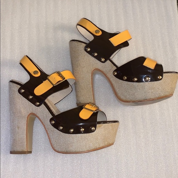 Gibi Women's Shoes - Picture 1 of 5